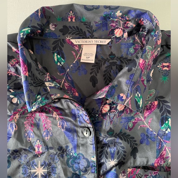 Satin Silky Black Floral Pajama Set by Victoria’s Secret Size Small NWOT - Picture 5 of 9